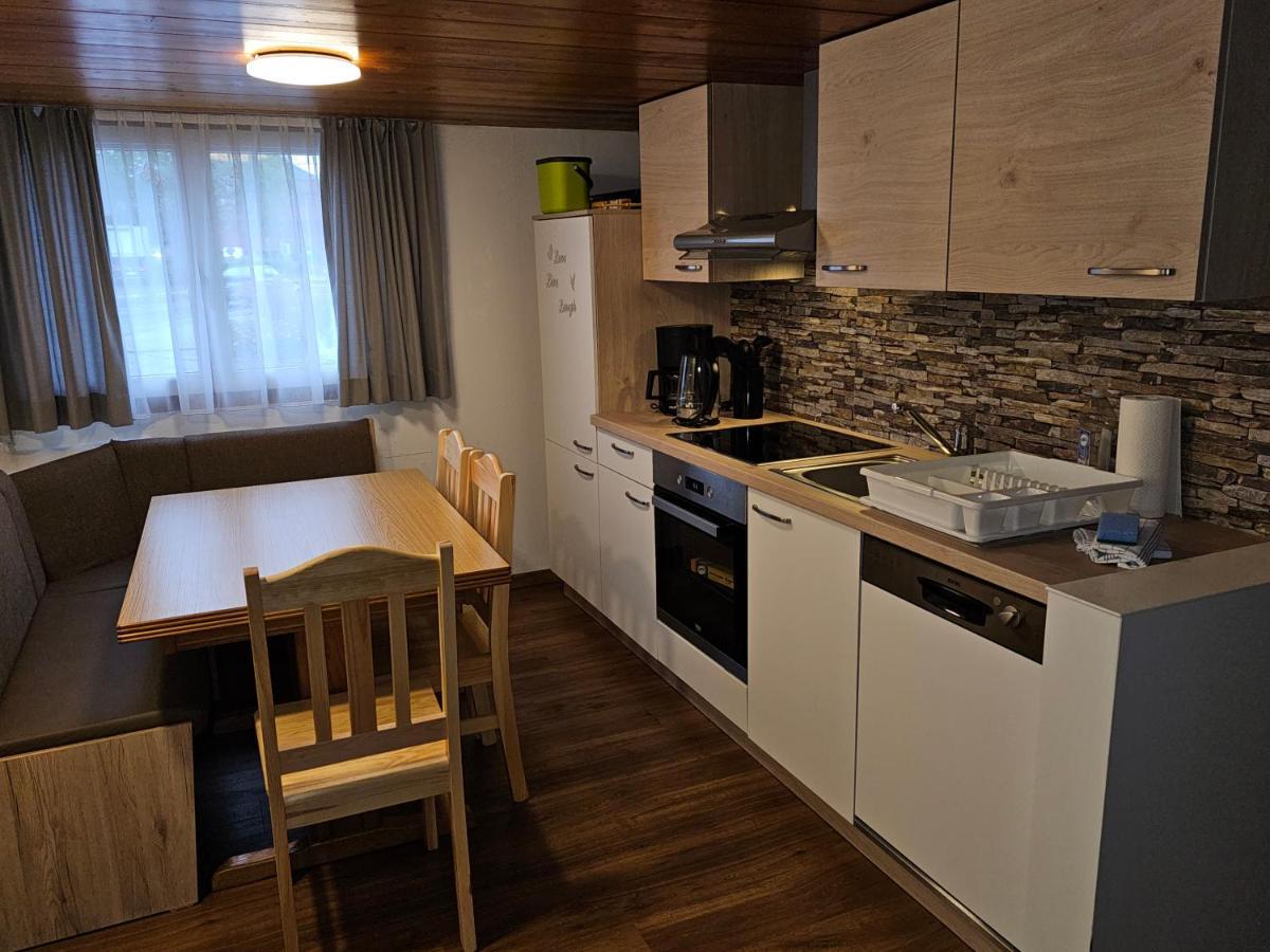 B76, Lauterach, Vorarlberg Apartments Kültér fotó