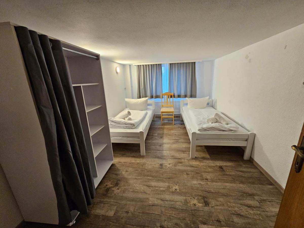 B76, Lauterach, Vorarlberg Apartments Kültér fotó